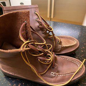 SeaVees Womens Size 8 Genuine Leather Shoes